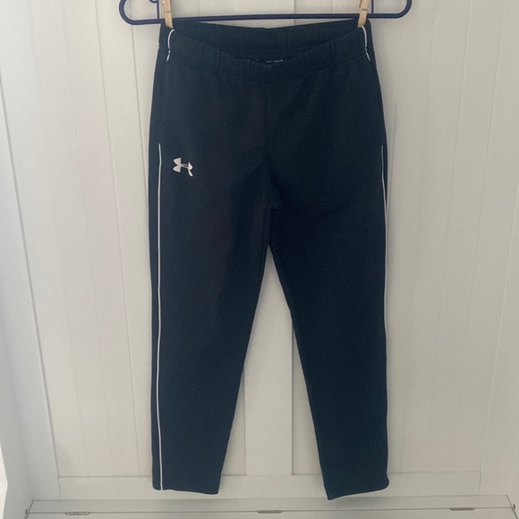 Under Armour Other - Under Armour Cold Gear youth girls sweatpants YMD M loose fit joggers